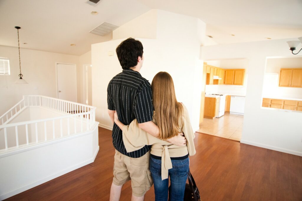 Couple deciding which mortgage is right for them