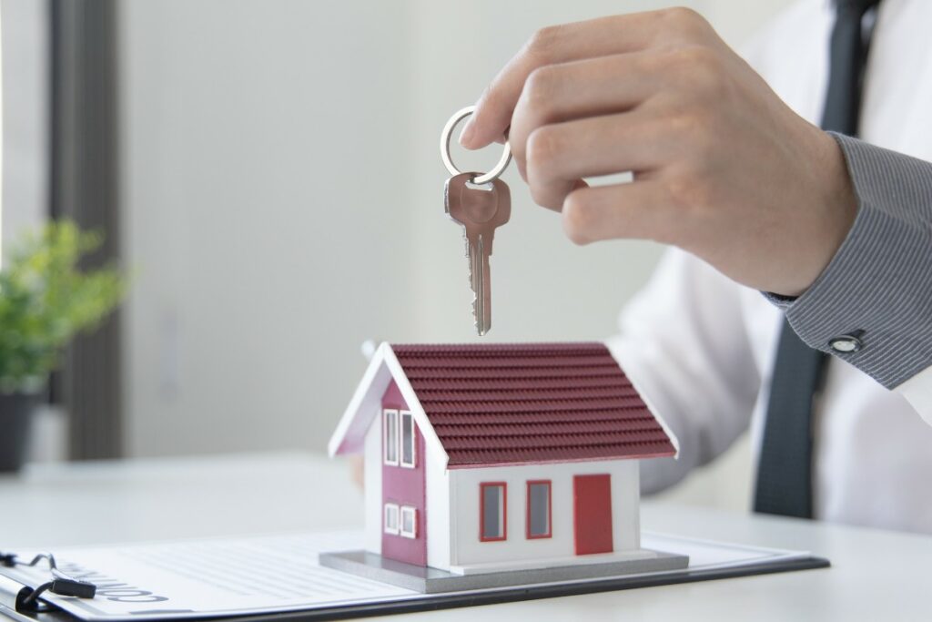 Reviewing loan estimate to lower VA closing costs
